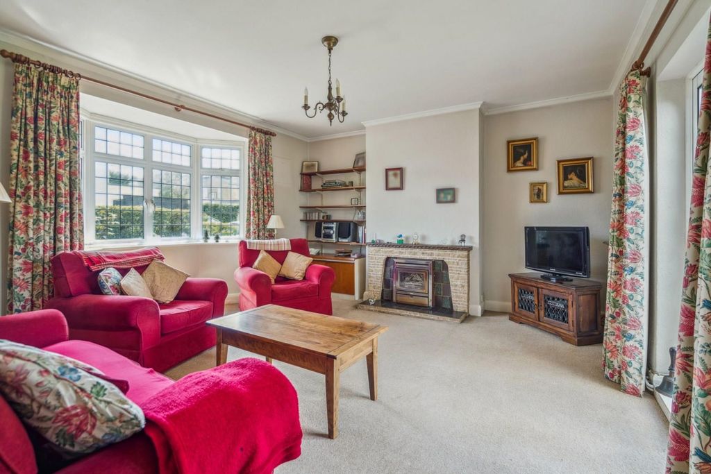 Property photo 3 of 18