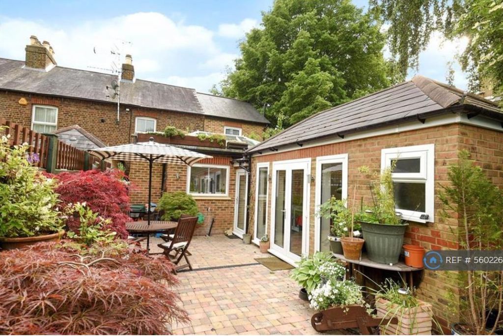 Property photo 3 of 8