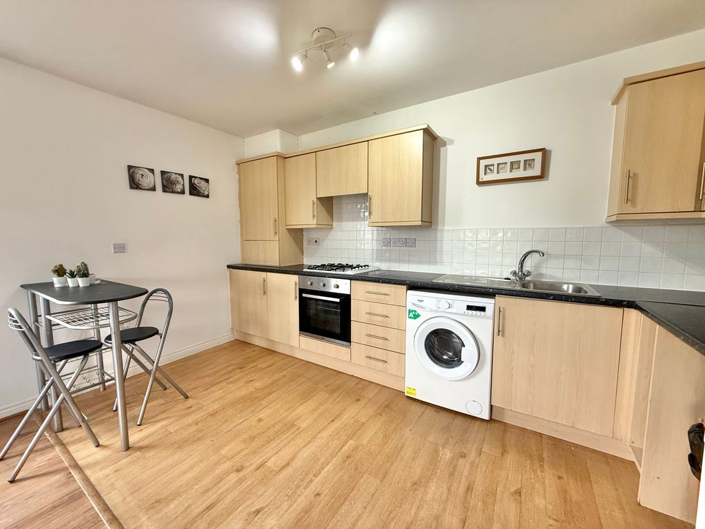 Property photo 3 of 9 Img_7594