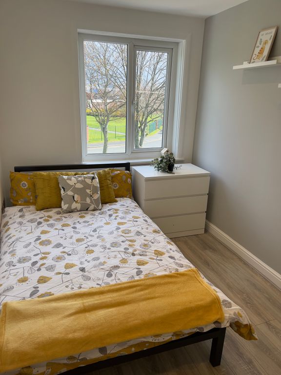 Property photo 3 of 5