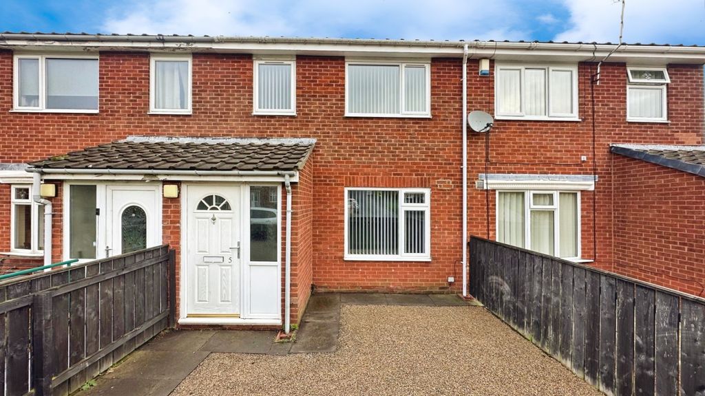 Property photo 1 of 18 External