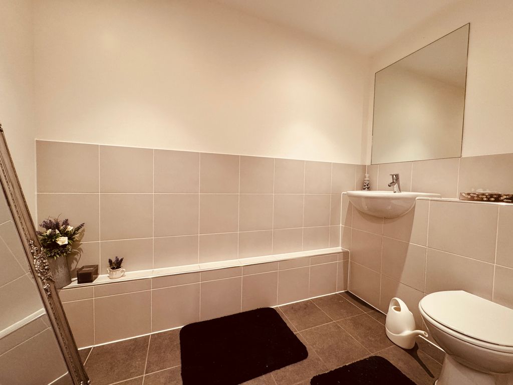Property photo 3 of 10 Downstairs WC