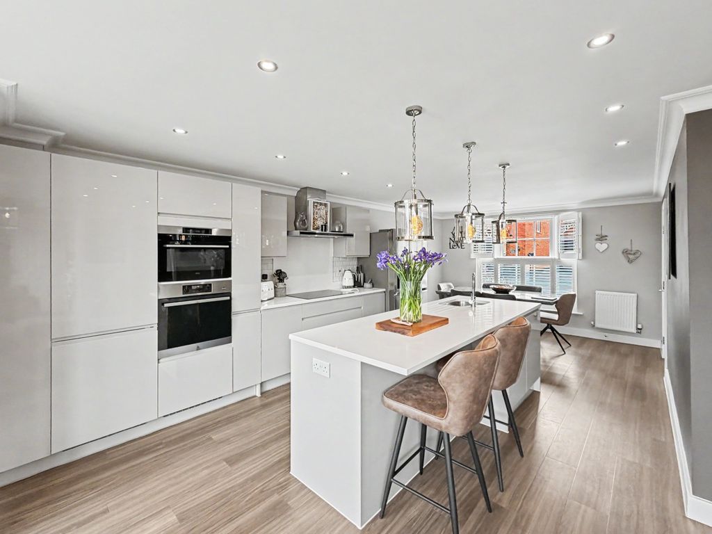 Property photo 3 of 55 5030608