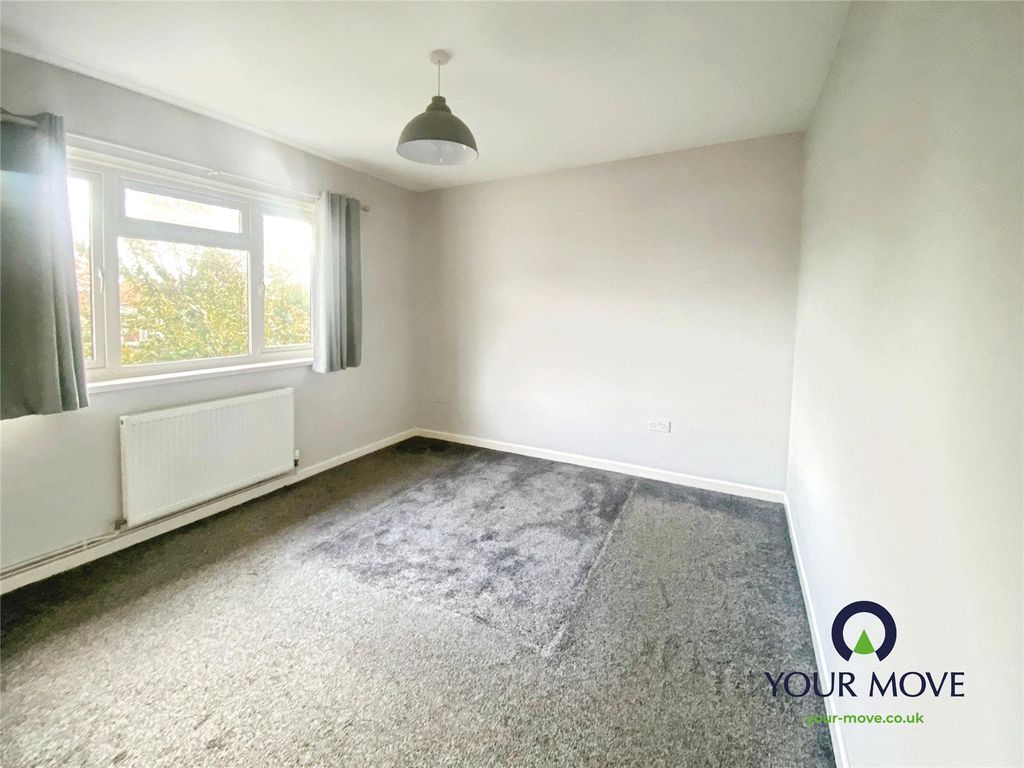 Property photo 3 of 5 Bedroom