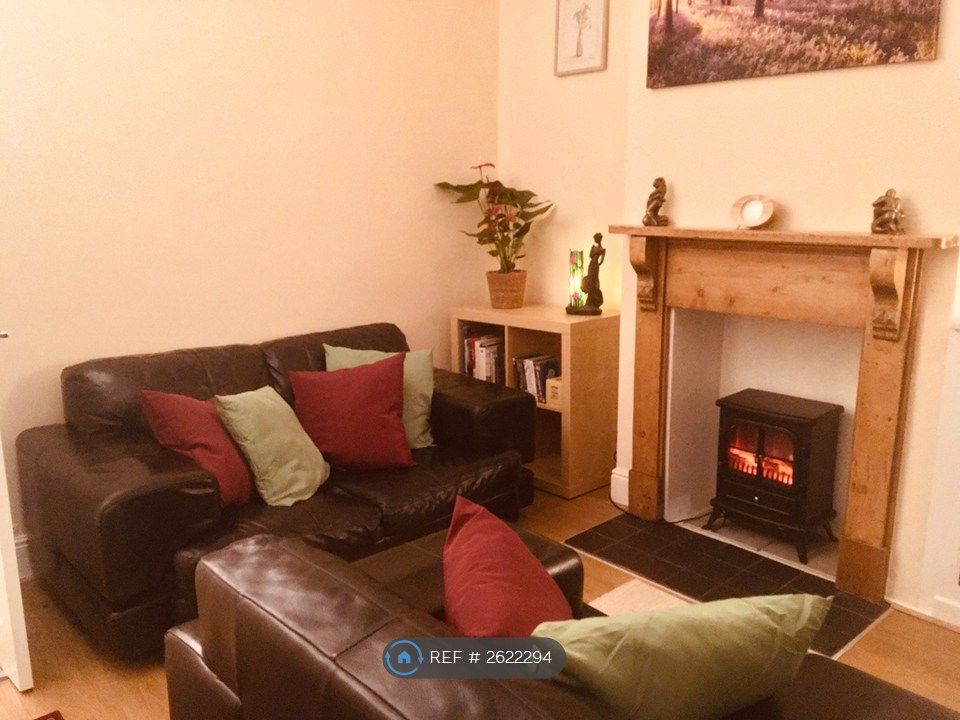 Property photo 2 of 19