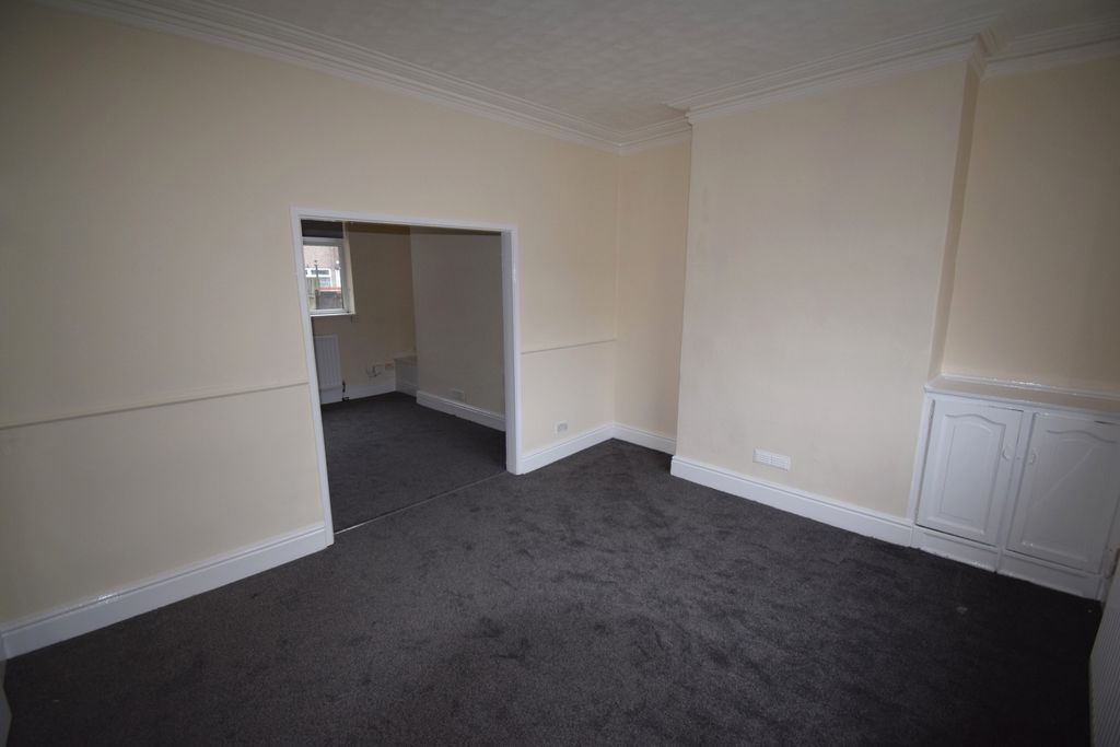 Property photo 2 of 3