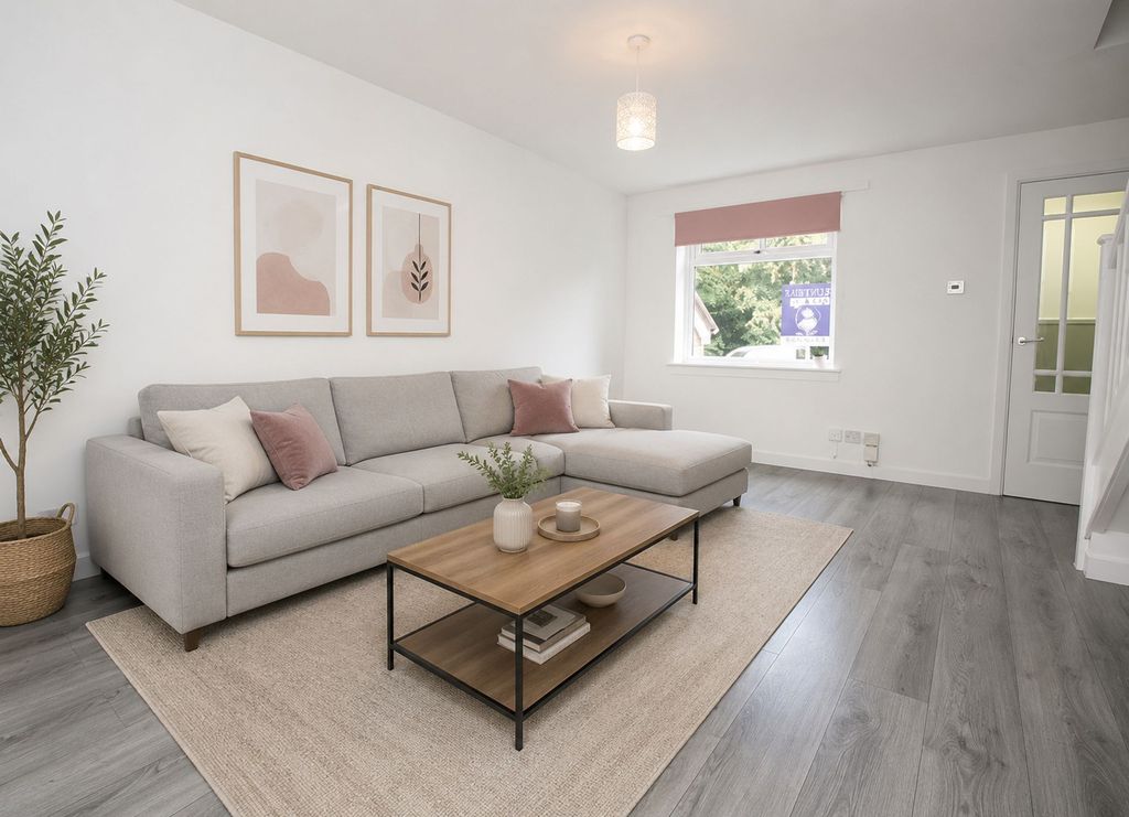 Property photo 1 of 19 Virtually Staged Lounge