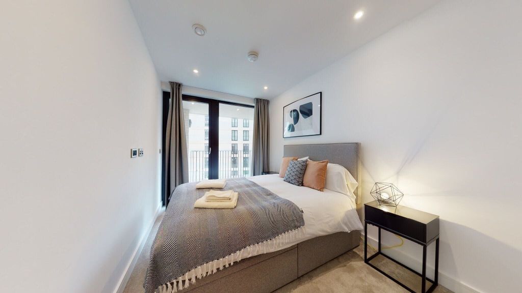 Property photo 3 of 10 Bedroom