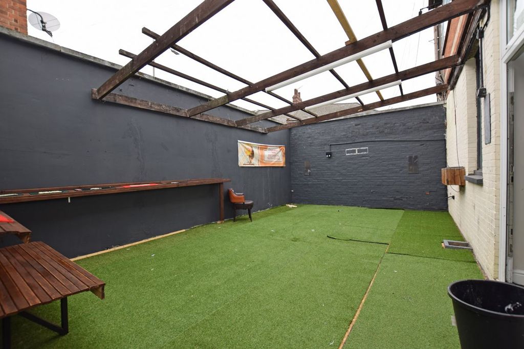 Property photo 3 of 14