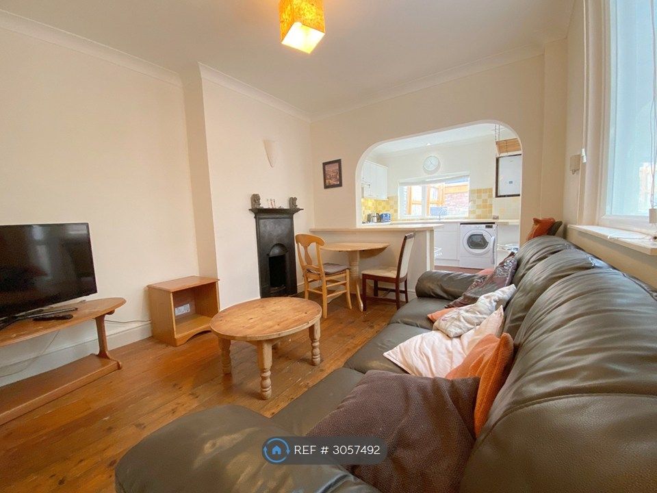 Property photo 1 of 15 Lounge Thru To Kitchen