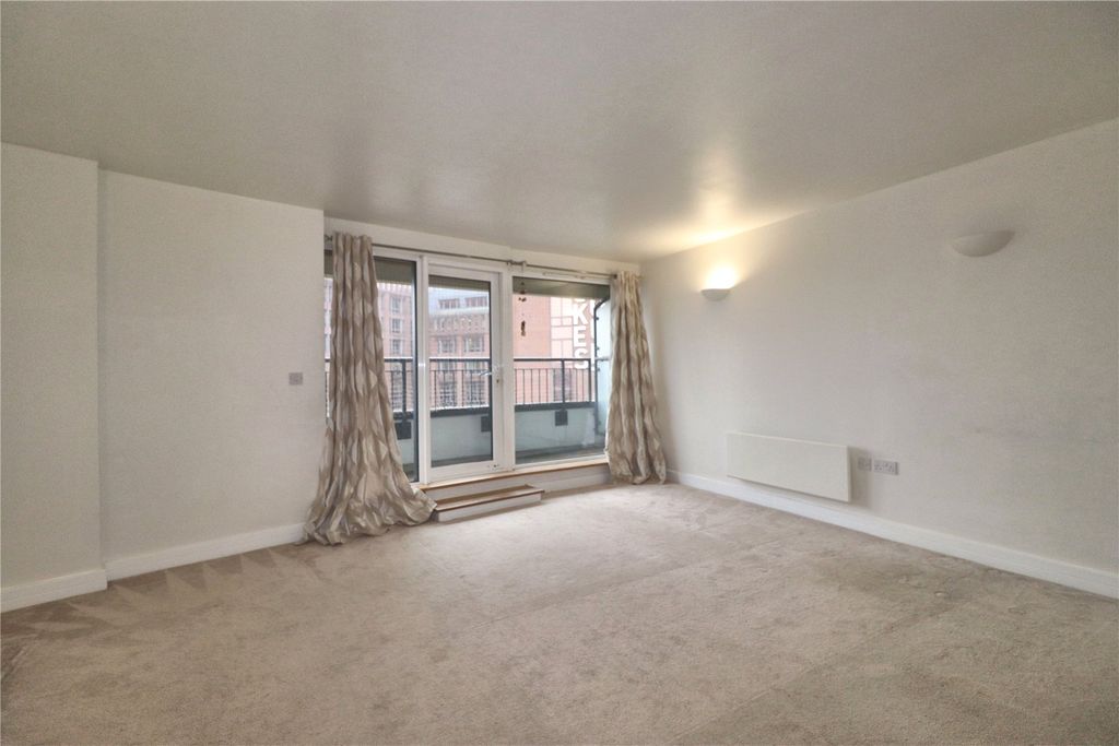 Property photo 3 of 9 Picture No. 16