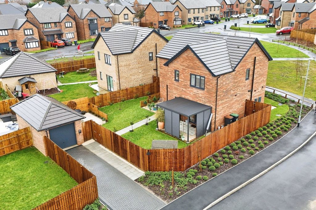 Property photo 1 of 26