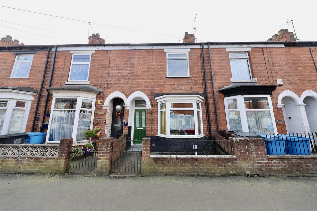 Property photo 1 of 17 Front