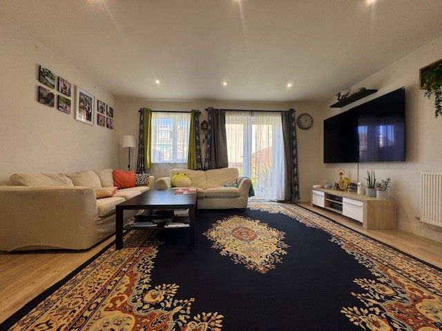 Property photo 2 of 15 Living Room