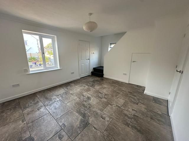 Property photo 2 of 16 10626085-F1ce-463d-8730-c86Fea25B531.Jpg