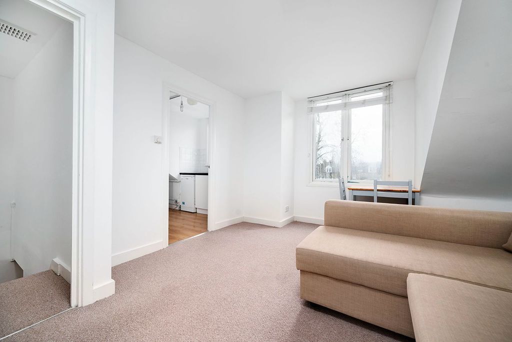 Property photo 3 of 8 Photo-2026-03-20-12-47-242