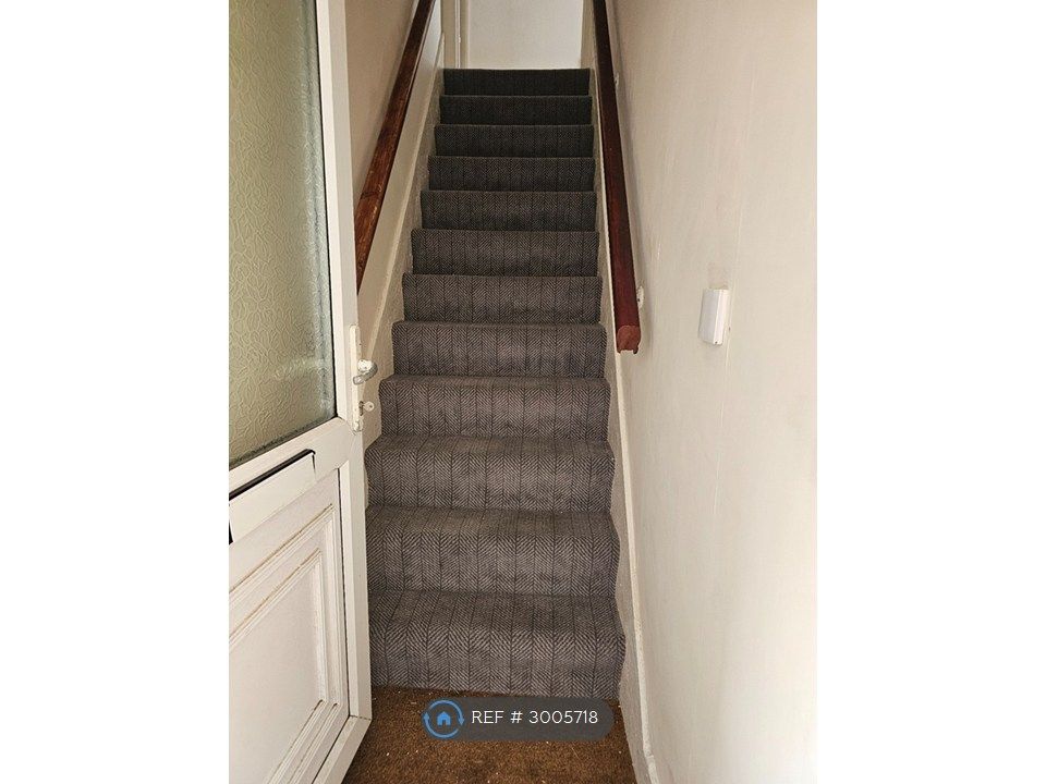 Property photo 3 of 17 Steep Steps From Front Door To Flat
