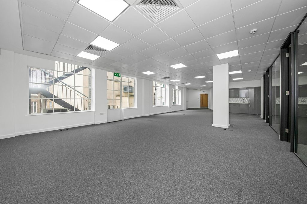 Property photo 3 of 15 Img_2465.Jpg