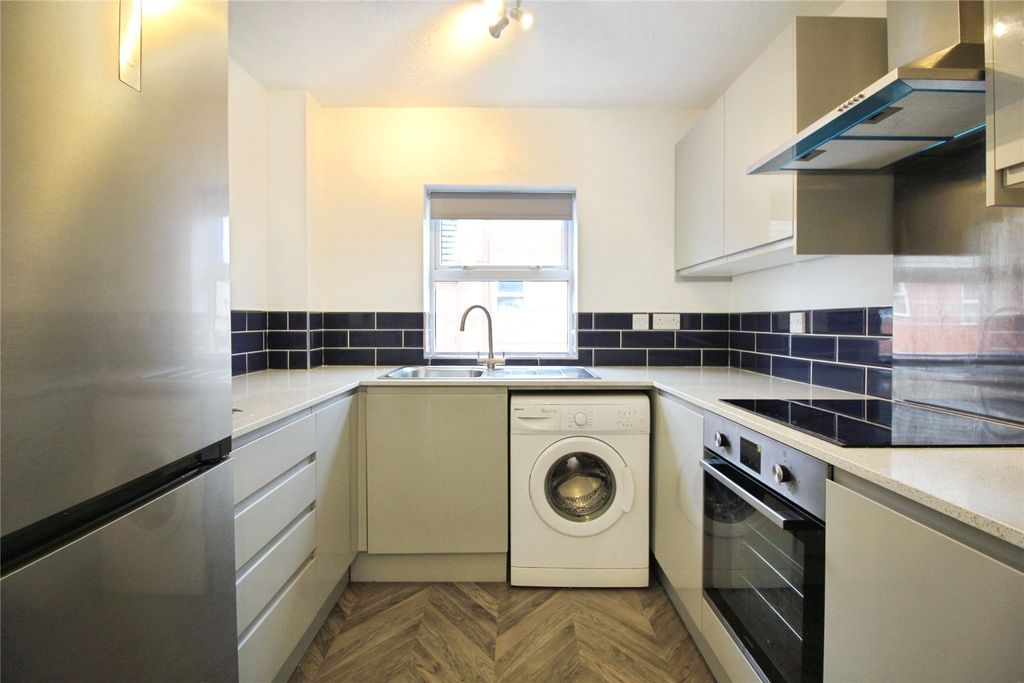 Property photo 2 of 8 Picture No. 06