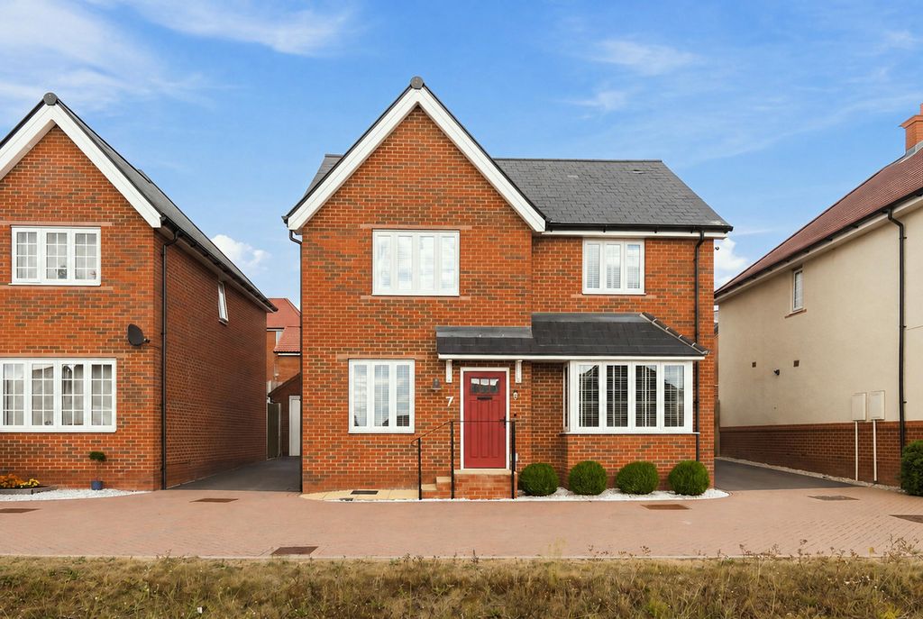 Property photo 1 of 31