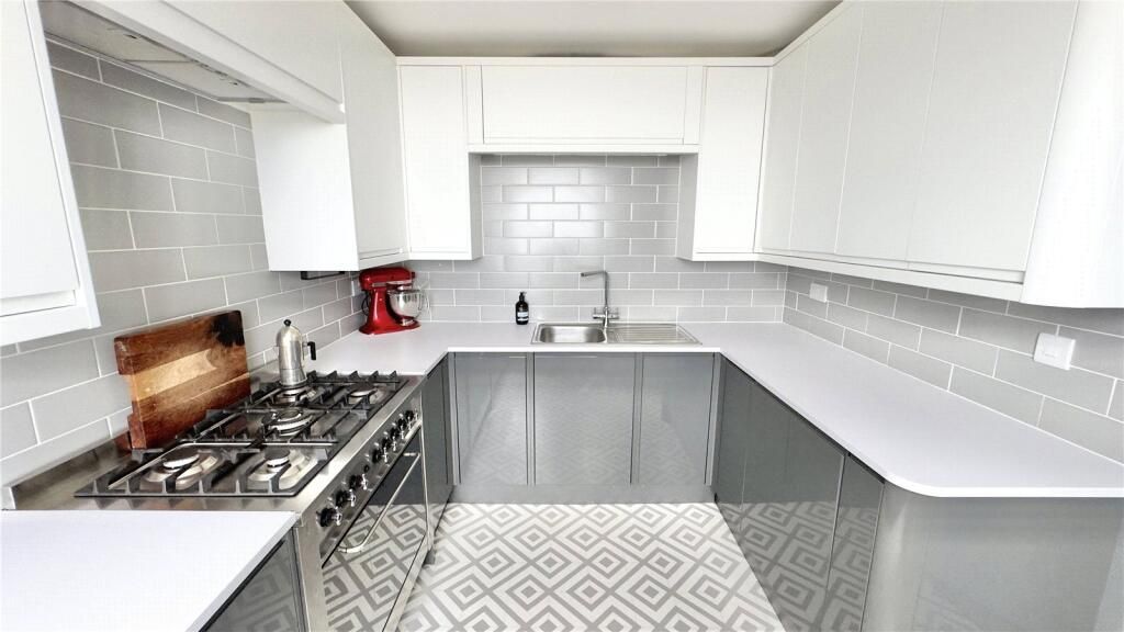 Property photo 1 of 6 2 Bed Flat To Rent Thorpewood Avenue, London Se26