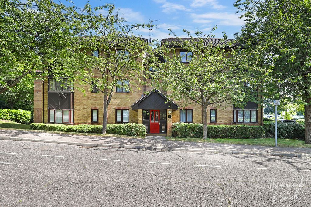 Property photo 1 of 11