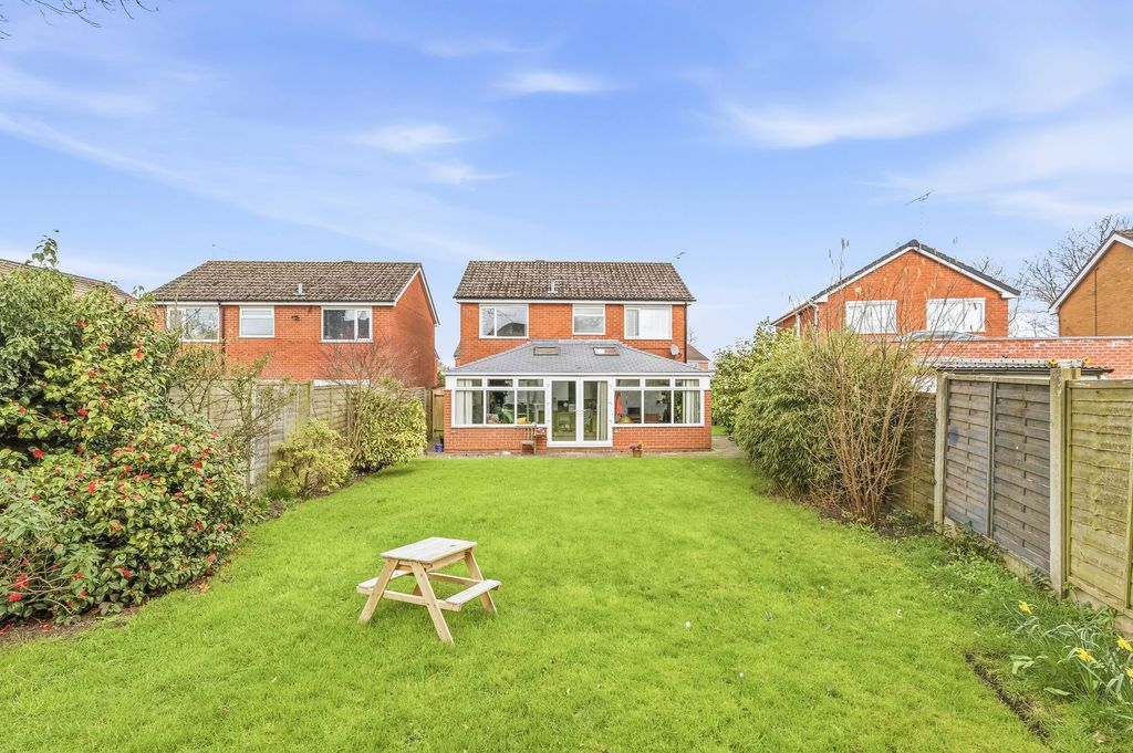 Property photo 2 of 21