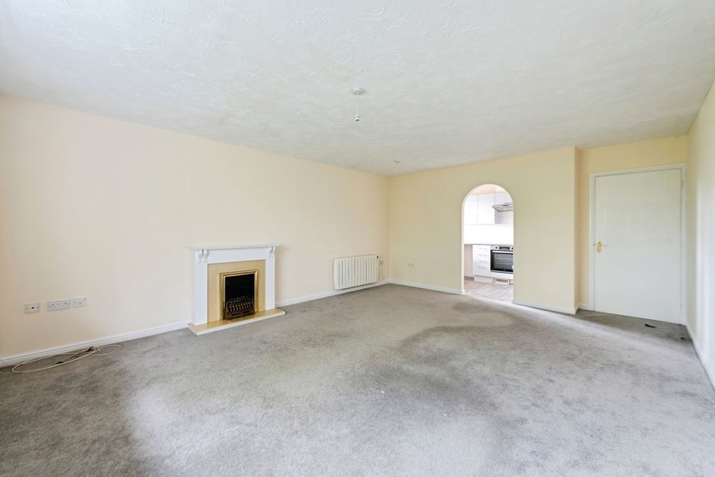 Property photo 3 of 12 Pbox-Img.Jpg