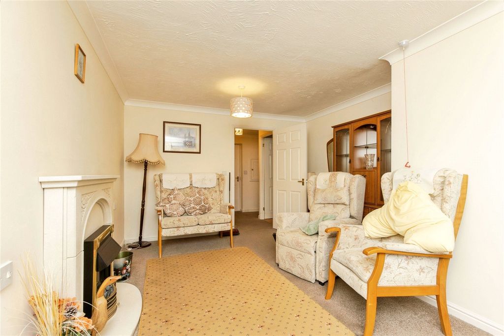 Property photo 2 of 8 Living Room