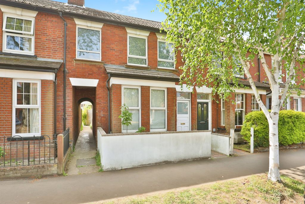 Property photo 1 of 9