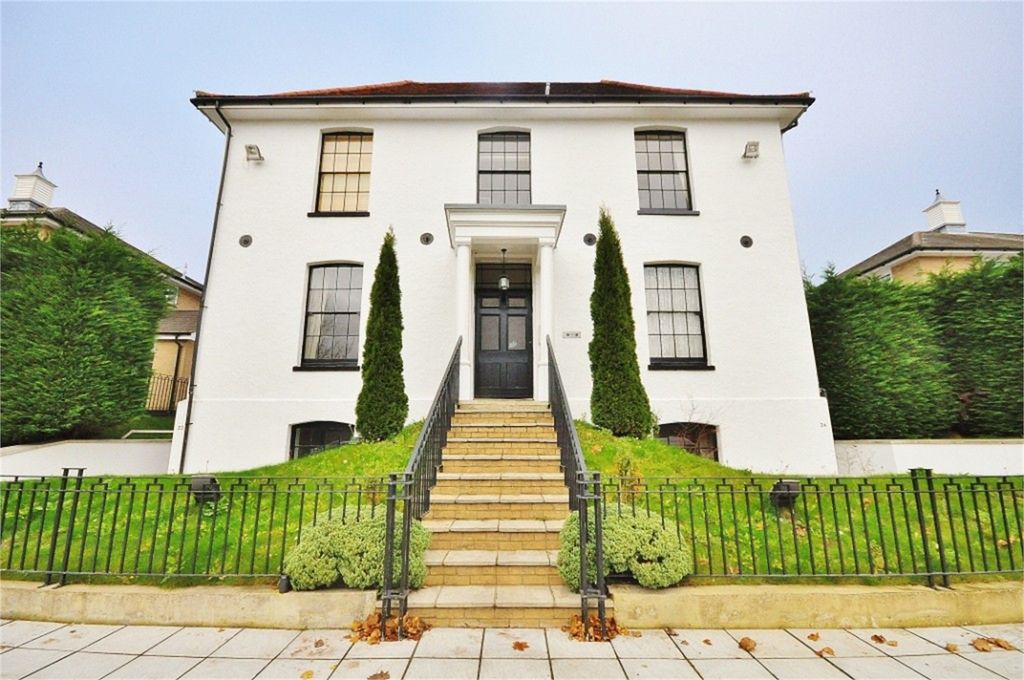 Property photo 1 of 11