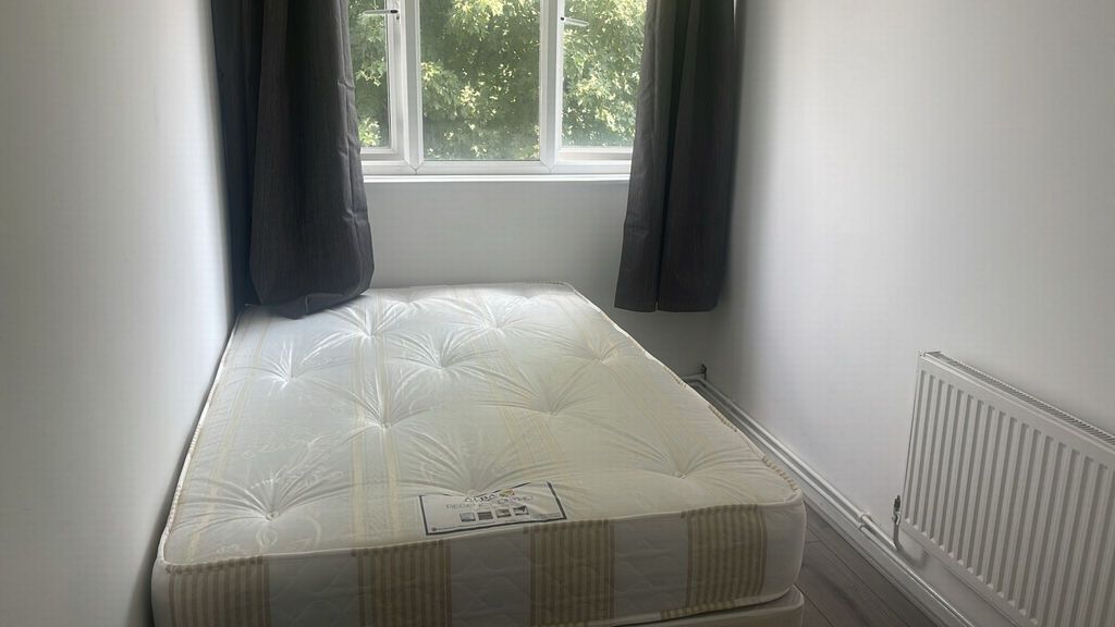 Property photo 2 of 15 Photo 5