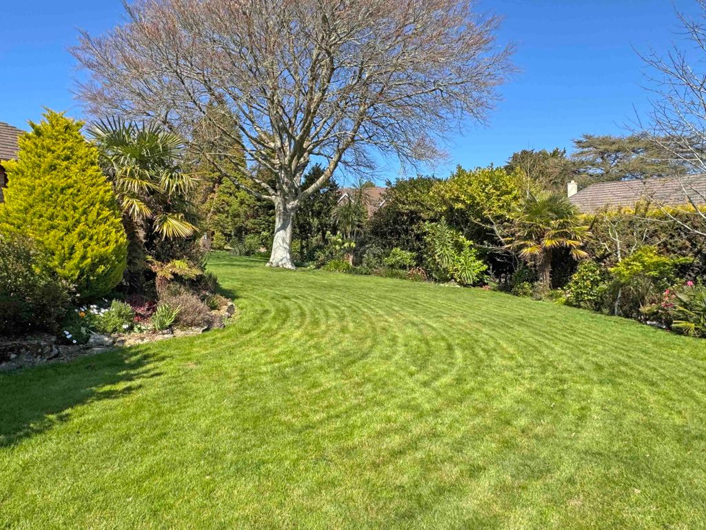 Property photo 3 of 11 Photo 3