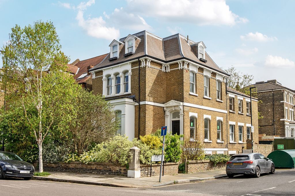 Property photo 1 of 21 1441460-1-69E0c18...