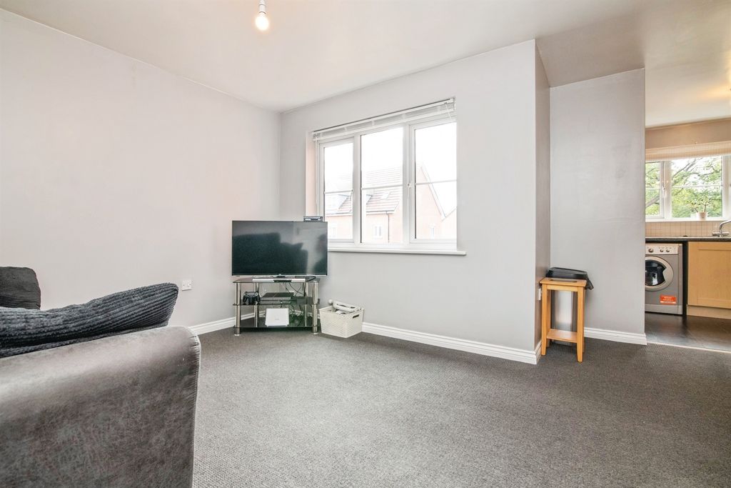 Property photo 3 of 15