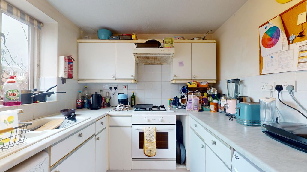 Property photo 3 of 14 Kitchen - Angle 2