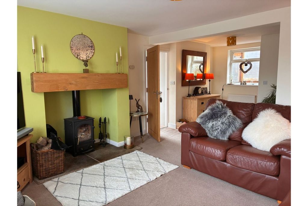 Property photo 3 of 23