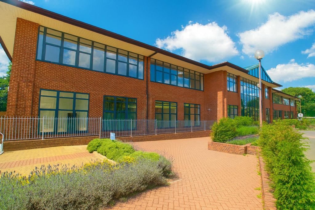 Property photo 1 of 7 Front Aspect