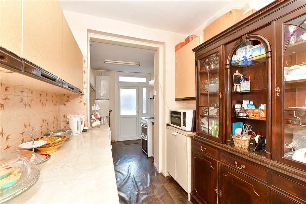 Property photo 2 of 24 Kitchen