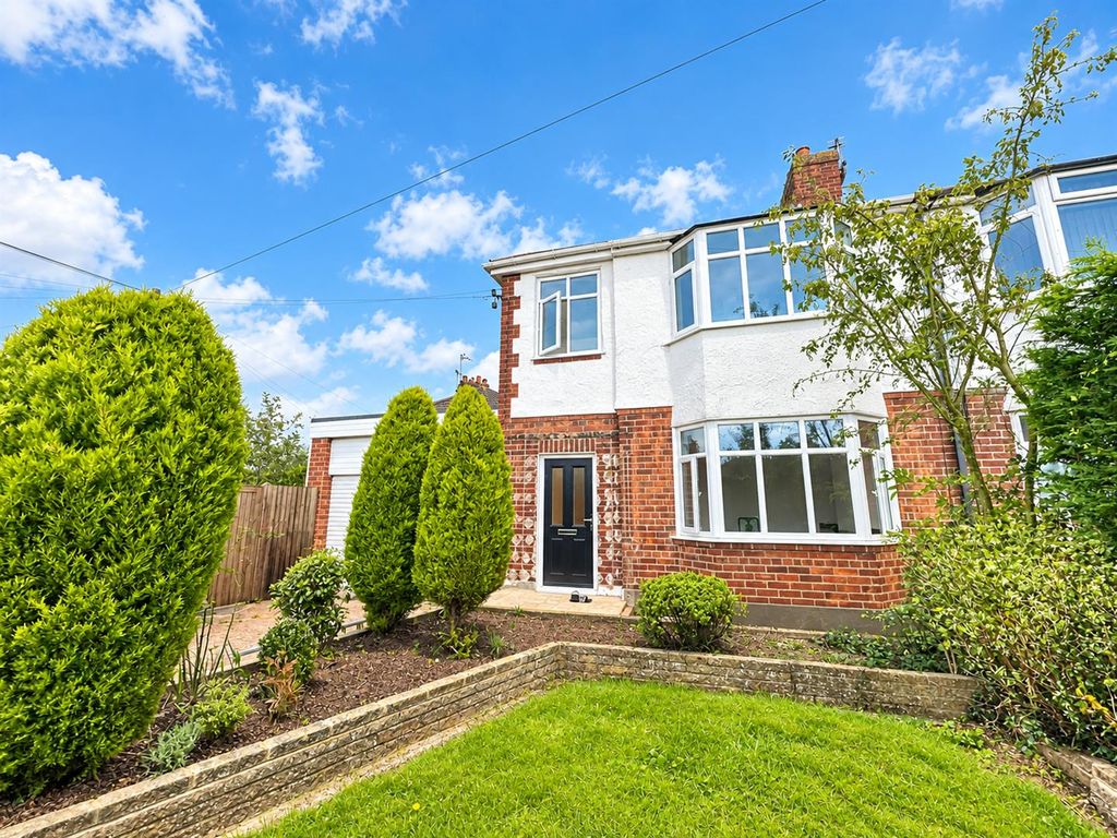 Property photo 1 of 37 11Ea26ba-c9d9-4647-A157-De47d683A9A1.Png