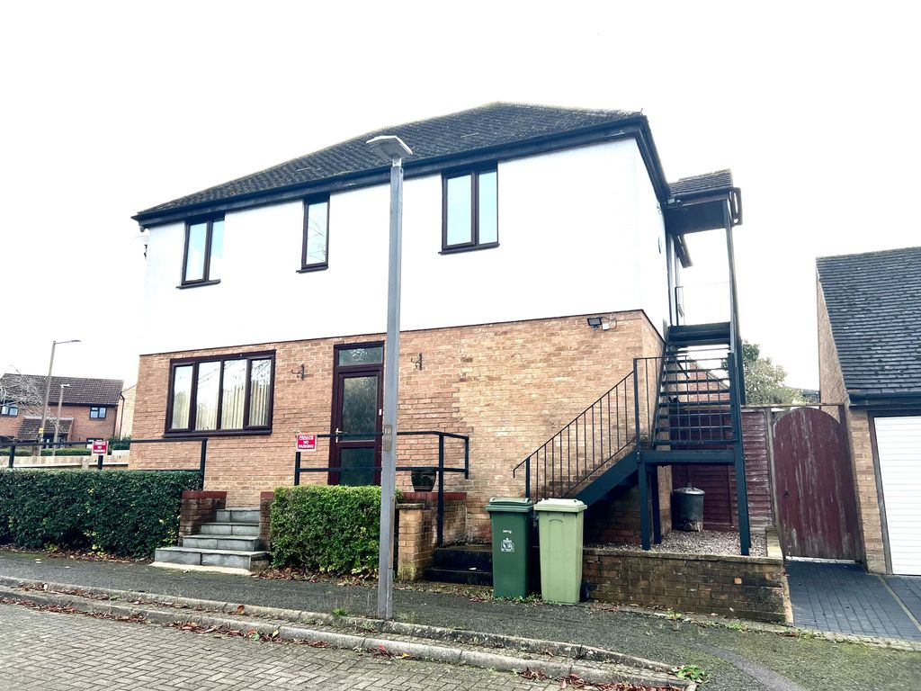 Property photo 1 of 6