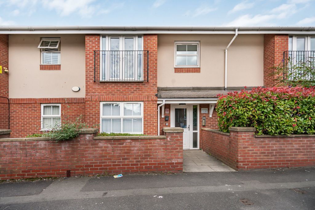 Property photo 1 of 13