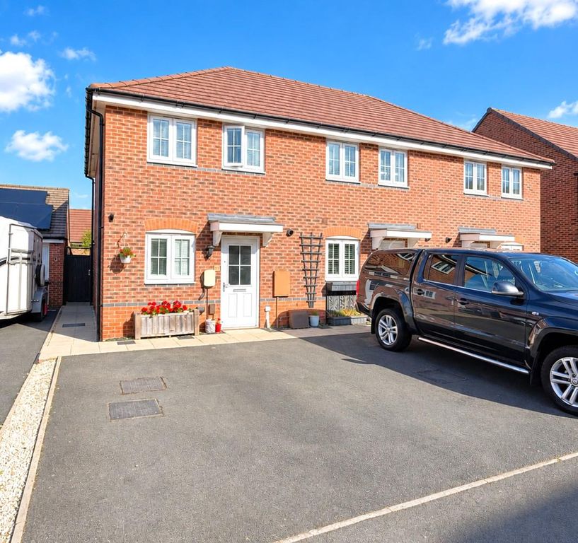 Property photo 1 of 14 Sunny Suburban Townhouse For Sale.Jpg