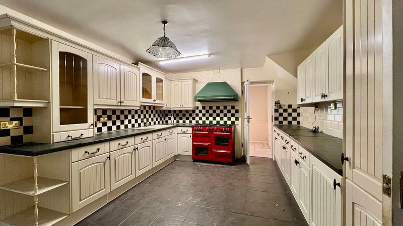 Property photo 2 of 17 Photo 14