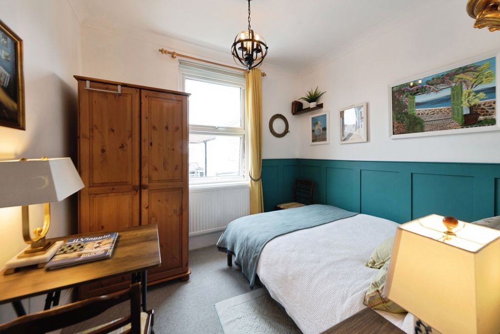 Property photo 3 of 20 Pbox-Img.Jpg