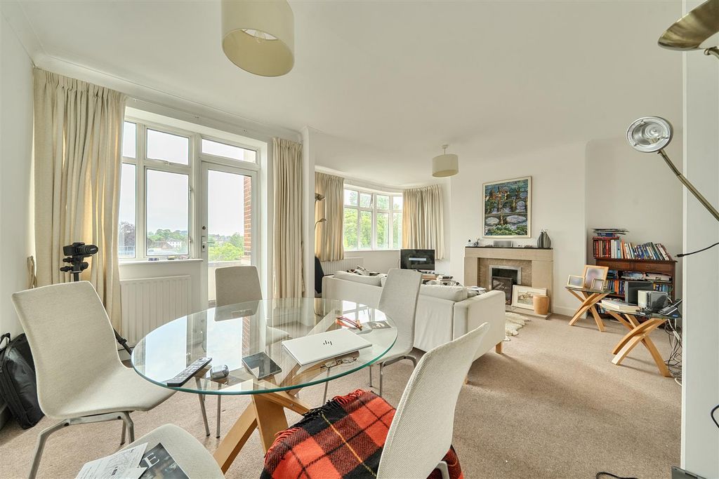 Property photo 3 of 17 1455768-5-69Fe3Ad4c0844.Jpg