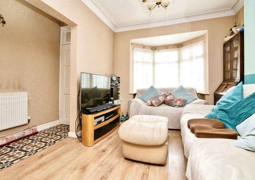 Property photo 2 of 12 Picture No. 07