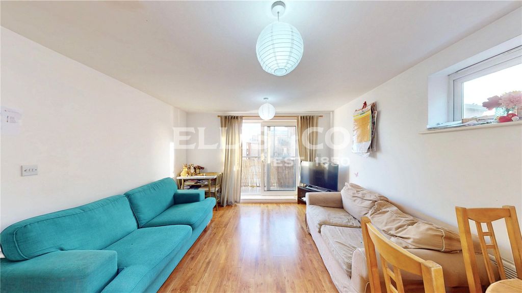 Property photo 2 of 10 Picture No. 28