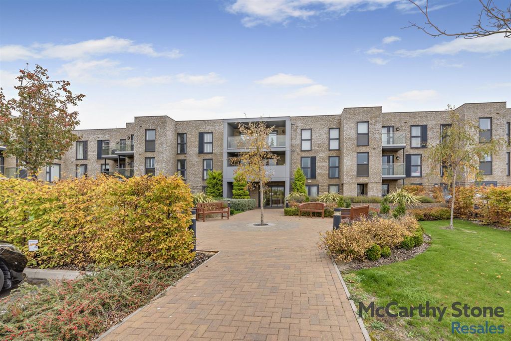 Property photo 2 of 14 8666747-Exterior01-800.Jpg