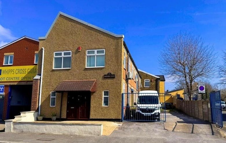 Property photo 1 of 11